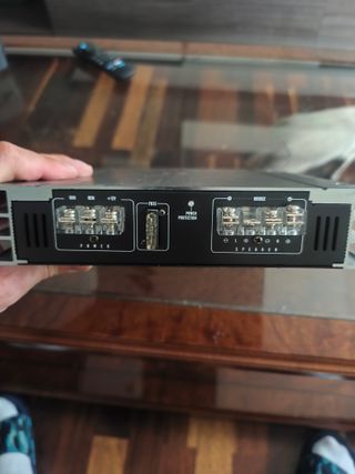 Amplificador Caliber X600.2 1200W