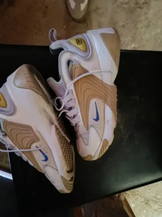 Zapatillas Nike Originales Beige y Rosa