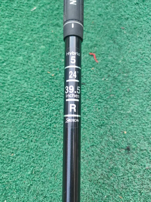 Híbrido Srixon AD 5