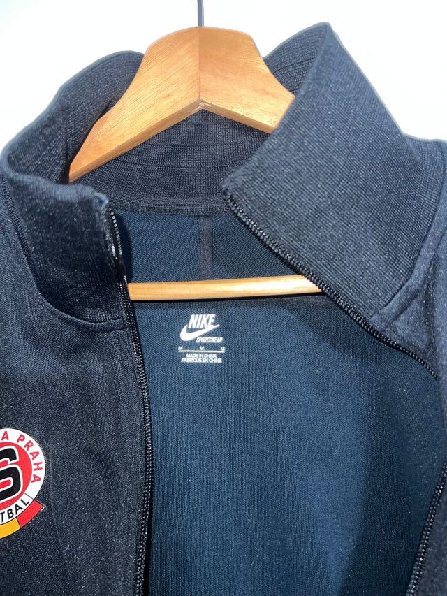Chaqueta Nike Sparta Praha Talla M