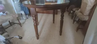 Mesa redonda madera cerezo y cristal