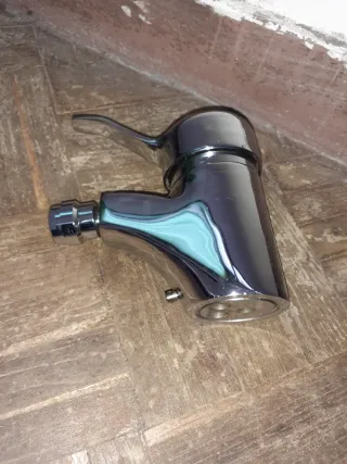 Grifo Monomando Cromado sin usar ver