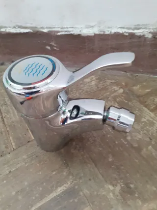 Grifo Monomando Cromado sin usar ver