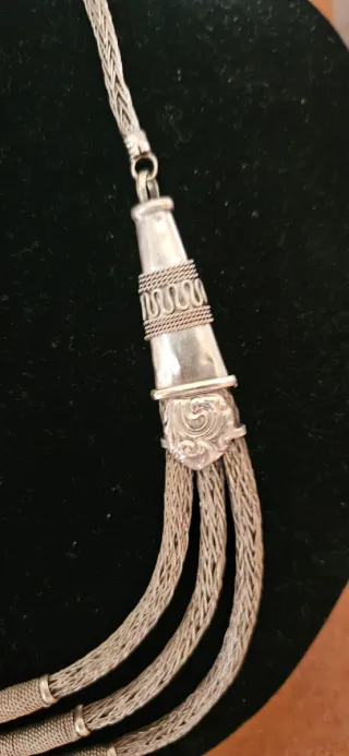 Antica collana tibetana