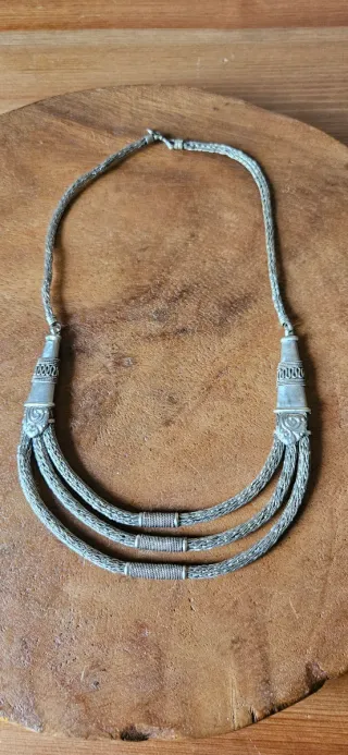 Antica collana tibetana