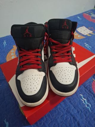 Nike Air Jordan 1 Mid