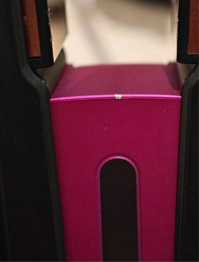 Ferro nero e rosa Dyson Corrale