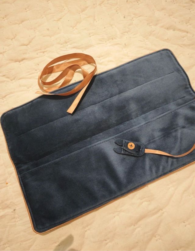 Ferro nero e rosa Dyson Corrale