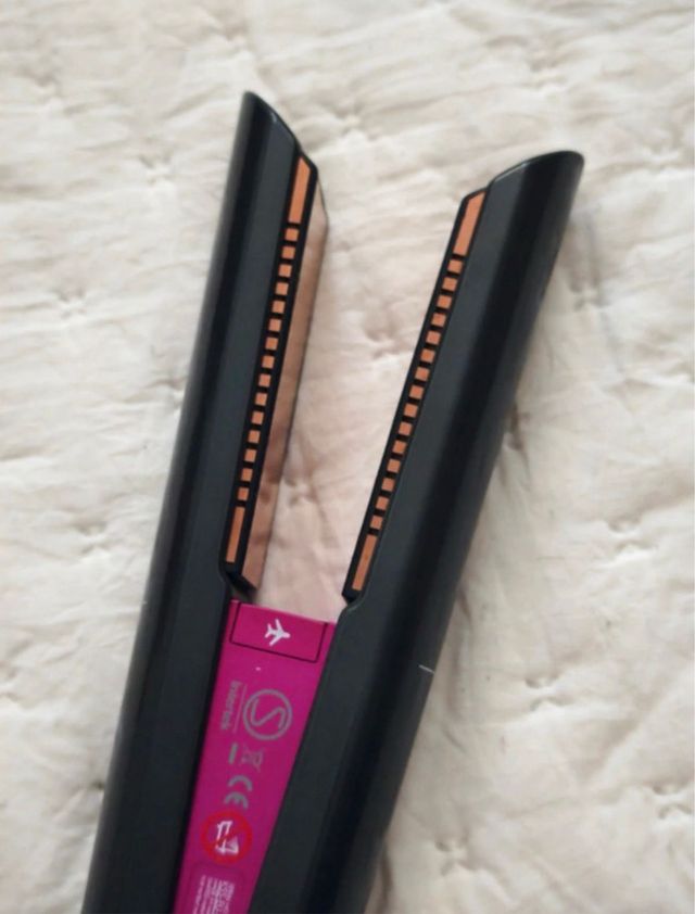 Ferro nero e rosa Dyson Corrale