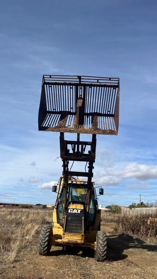Cazo de alto volteo remolacha y maíz