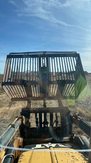 Cazo de alto volteo remolacha y maíz