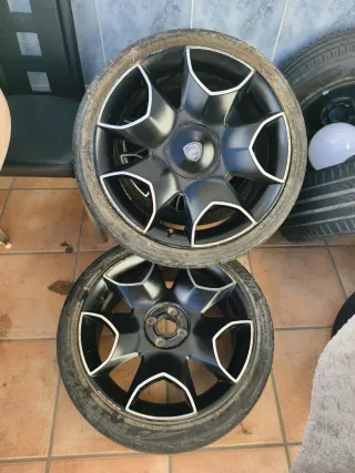 Llantas 18 Lancia 4 tornillos son 4
