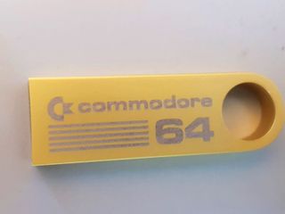 Pendrive Llavero Commodore 64 128Mb