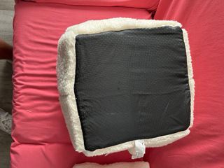 Cama iglú para mascotas