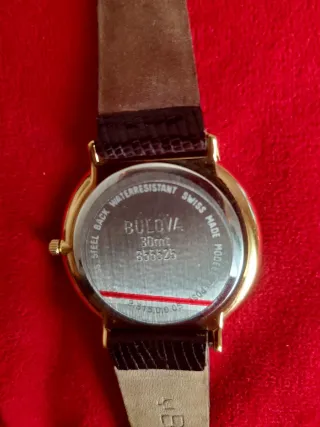 Elegante orologio Bulova 30mt Nuovo con datario
