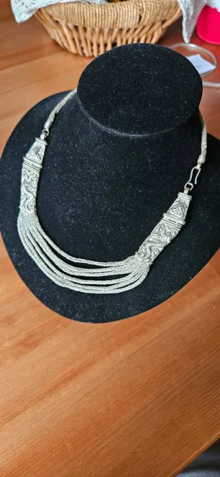 Antico girocollo tibetano