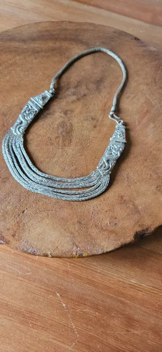 Antico girocollo tibetano