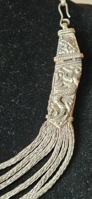 Antico girocollo tibetano