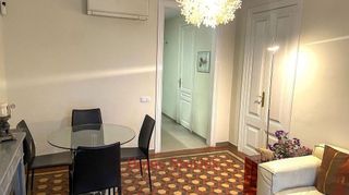 Piso en venta en El Raval en Barcelona