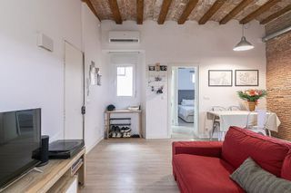 Piso en venta en El Raval en Barcelona