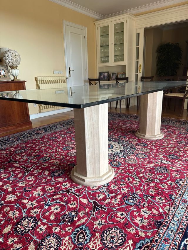 Tavolo da pranzo in vetro e pietra