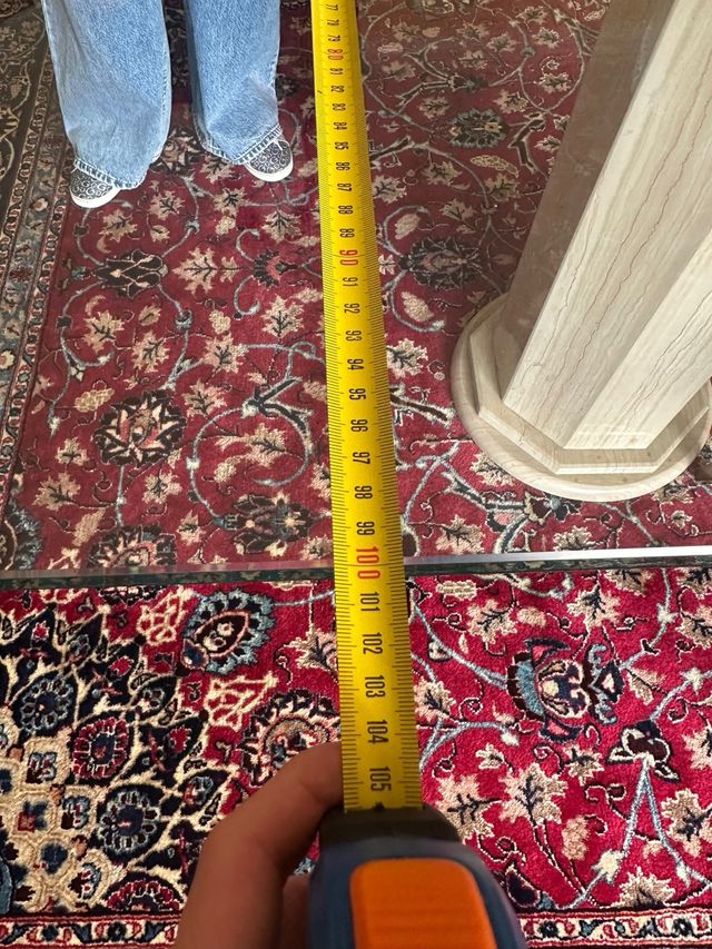 Tavolo da pranzo in vetro e pietra