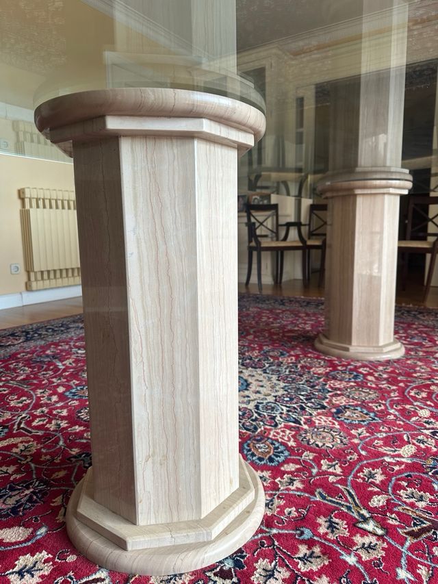 Tavolo da pranzo in vetro e pietra