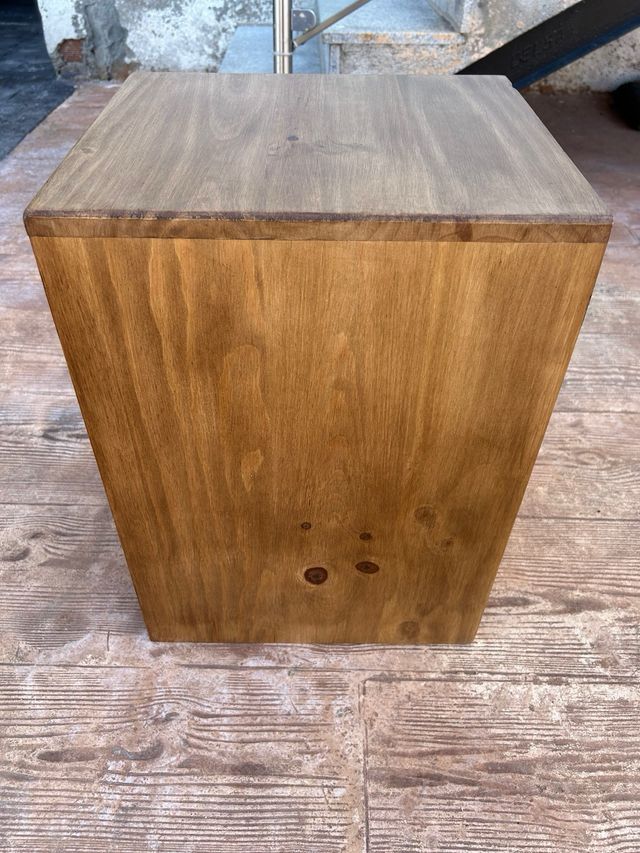 Mesita auxiliar vintage madera y yute