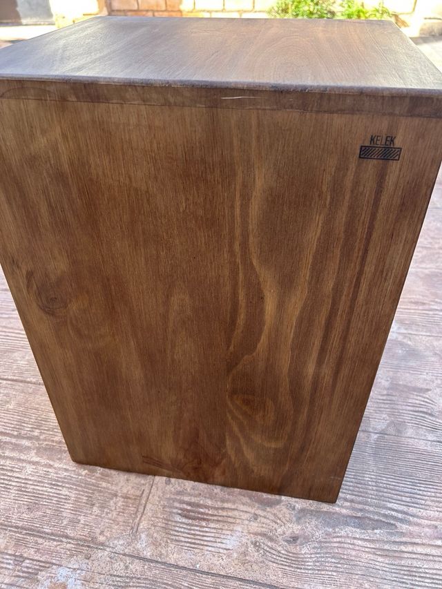 Mesita auxiliar vintage madera y yute