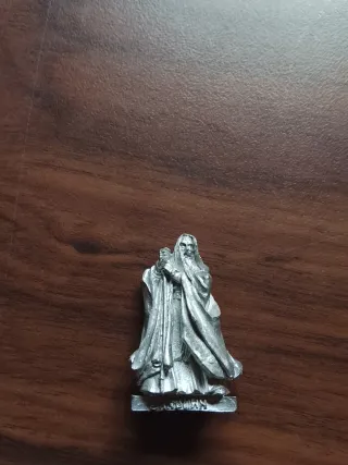 Figura Warhammer. LOTR. Saruman el blanco