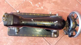 Máquina de coser Sigma antigua