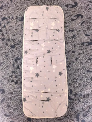 Colchoneta para silla de paseo estrellas