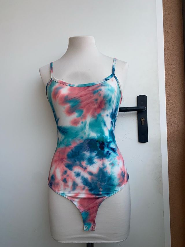 Body Bershka Tie Dye