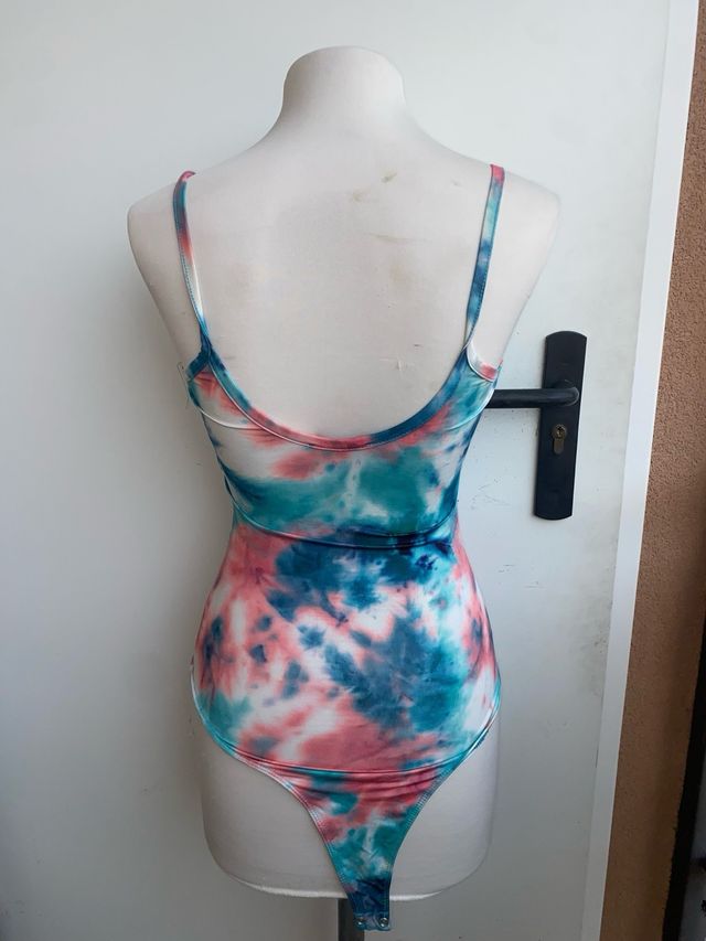 Body Bershka Tie Dye
