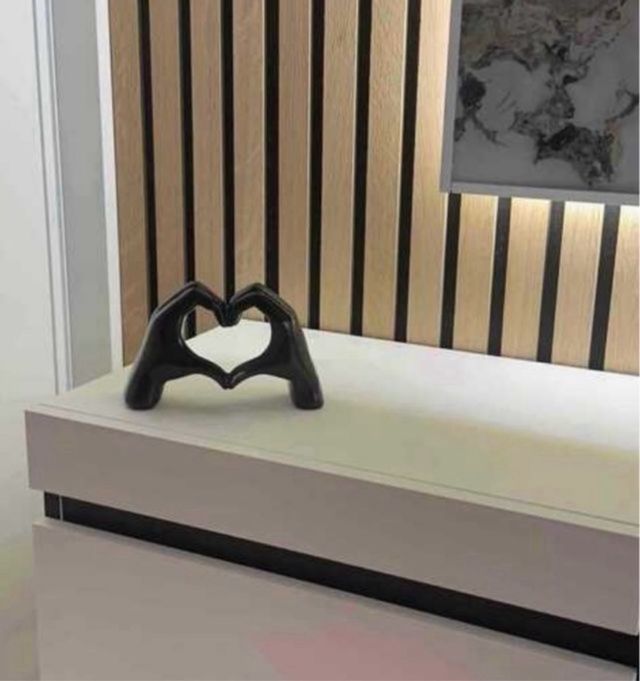 Figura Manos Corazón Nueva