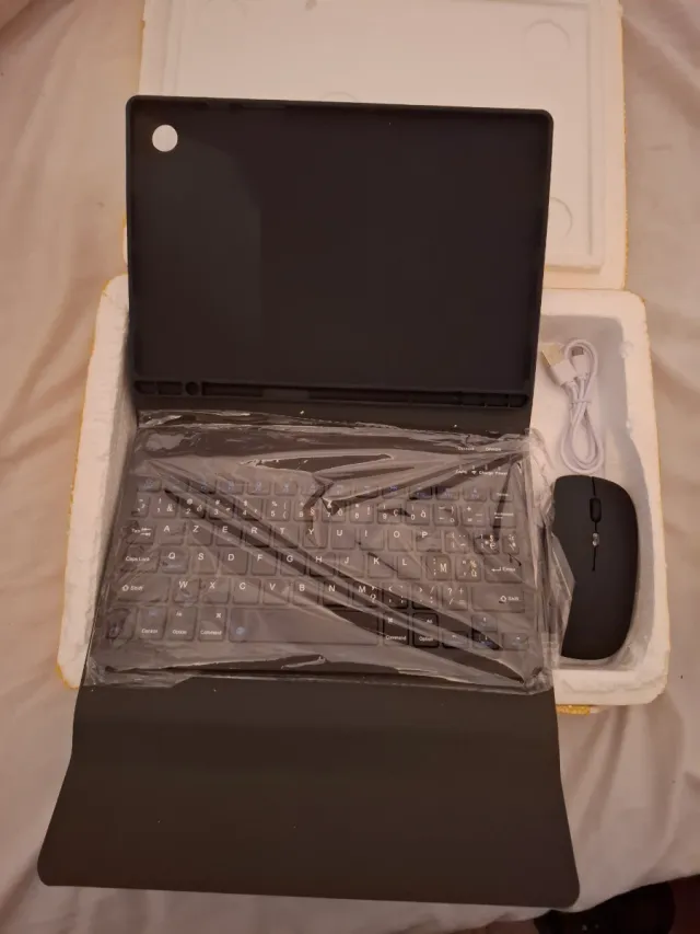 Funda, Teclado y Ratón Negro