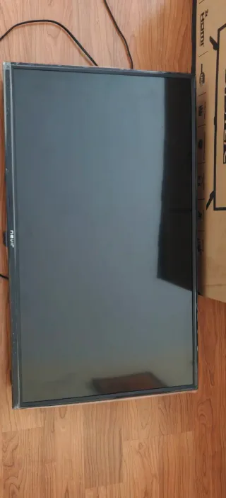 Televisor Nevir 32 HD Ready DVB T2/C