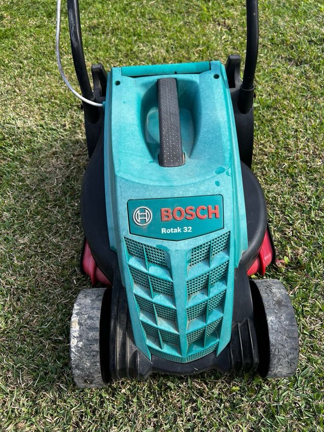 Cortacésped Bosch sin bolsa
