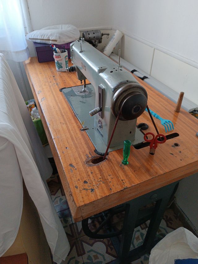 Máquina de coser Alfa 125-300