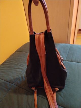 Zaino vera pelle marrone e nero, realizzato a mano