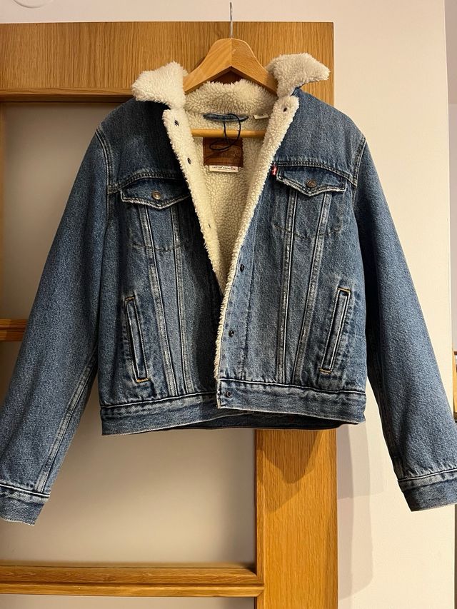 Cazadora Levi's borrego talla S