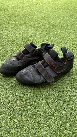 Pies de gato Tenaya Agua+