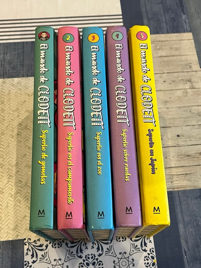 Colección de 5 libros del Mundo de Clodett