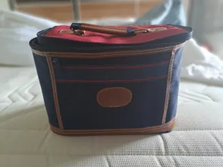 Neceser/Maletín Azul Marino rojo