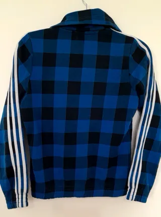 Chaqueta Adidas a cuadros azul y negra
