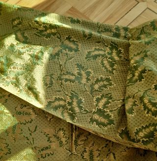 Tejido brocado verde y dorado por metros