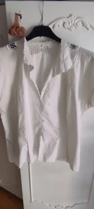 Camicetta vintage bianca con pizzo