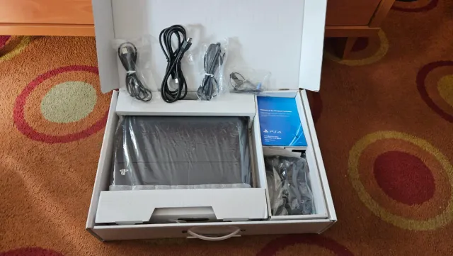 PS4 (PlayStation 4) 500GB Negra con 2 mandos+7jueg