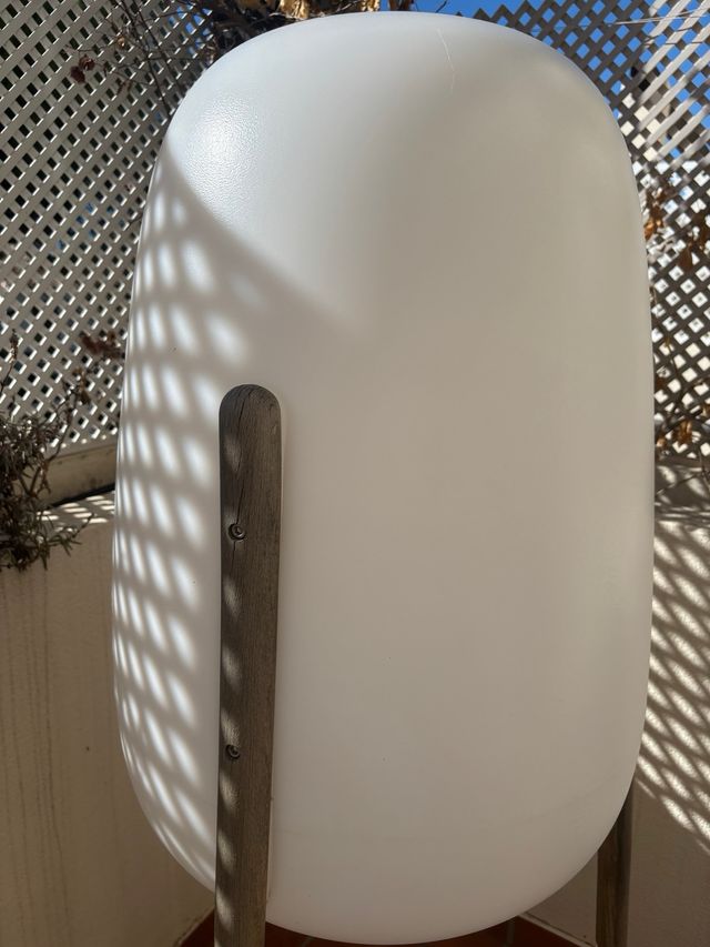 Lámpara Solar Pie Diseño Moderno