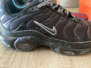 Nike TN Berlin Talla 42(PONE 43 PERO TALLA 42)